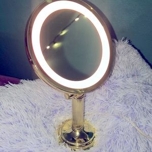 Gold luxury led xtra zoom in light 💡